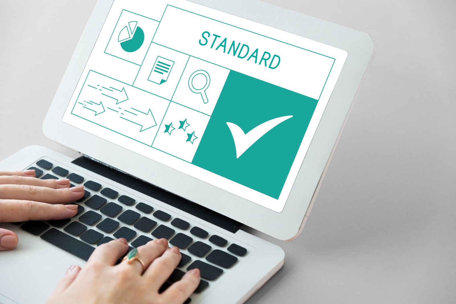 illustration-quality-product-warranty-assurance-laptop.jpg